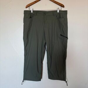 Eddie Bauer Women's Size 16 Olive Green Cargo Capri Pants with‎ Zipper Pockets